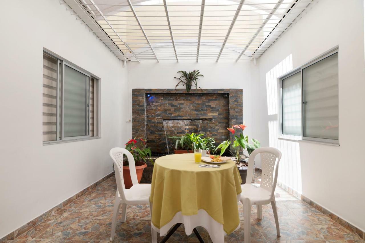 Hotel Ayenda Casa Megua à Medellín Extérieur photo